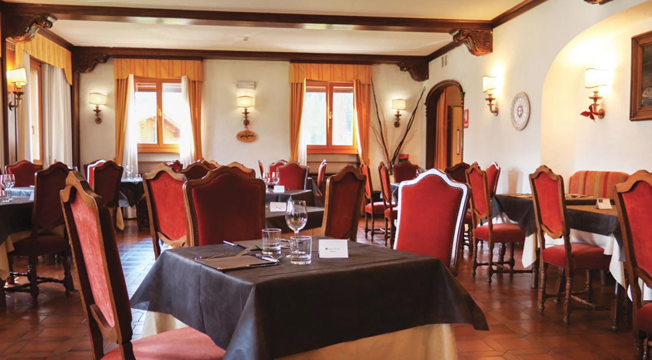 Hotel Capannina Cortina d'Ampezzo Buitenkant foto