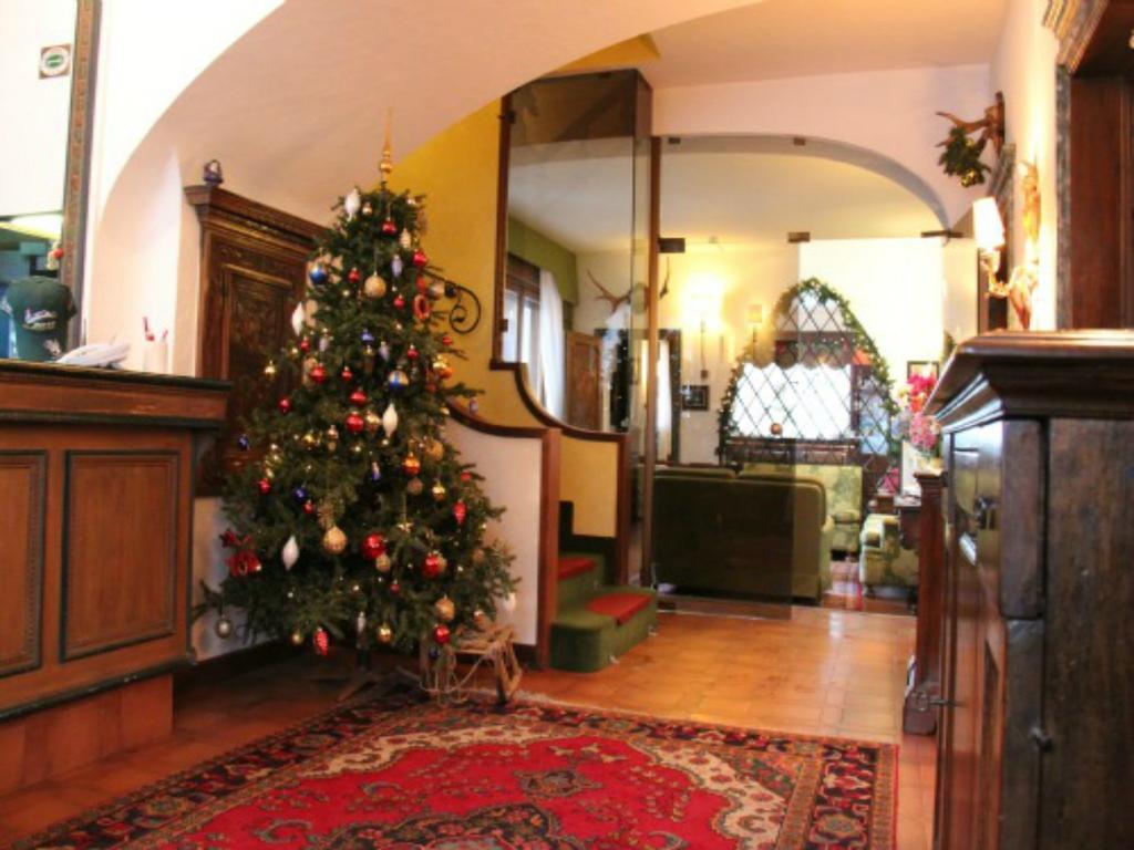 Hotel Capannina Cortina d'Ampezzo Buitenkant foto