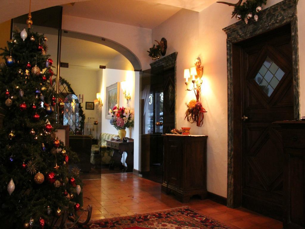 Hotel Capannina Cortina d'Ampezzo Buitenkant foto