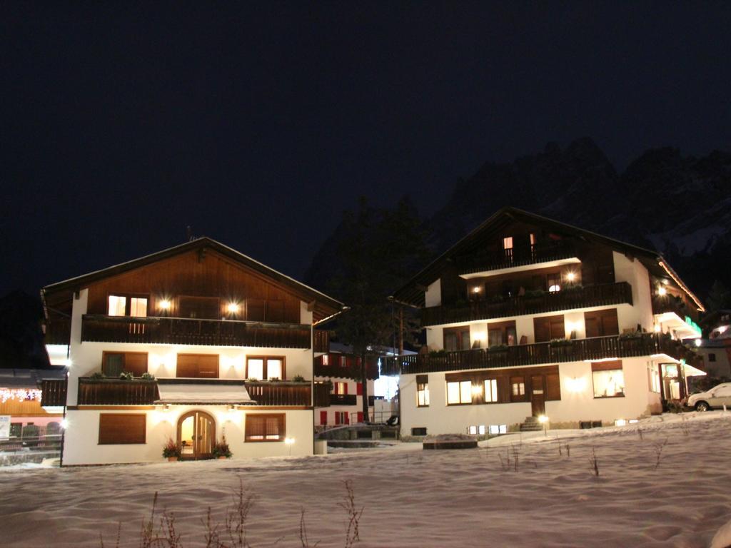 Hotel Capannina Cortina d'Ampezzo Buitenkant foto