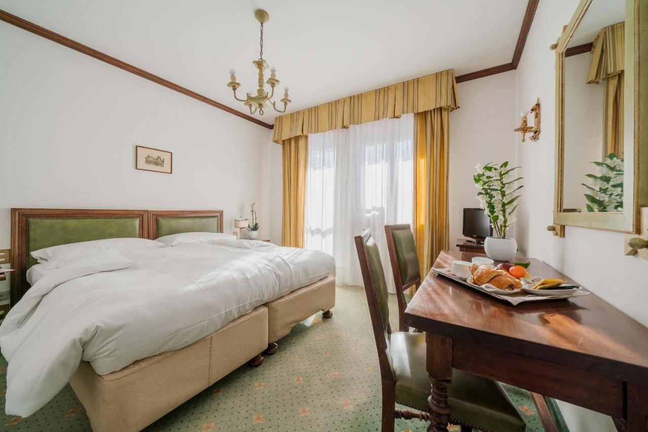 Hotel Capannina Cortina d'Ampezzo Buitenkant foto