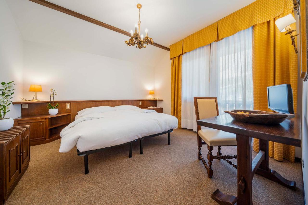 Hotel Capannina Cortina d'Ampezzo Buitenkant foto