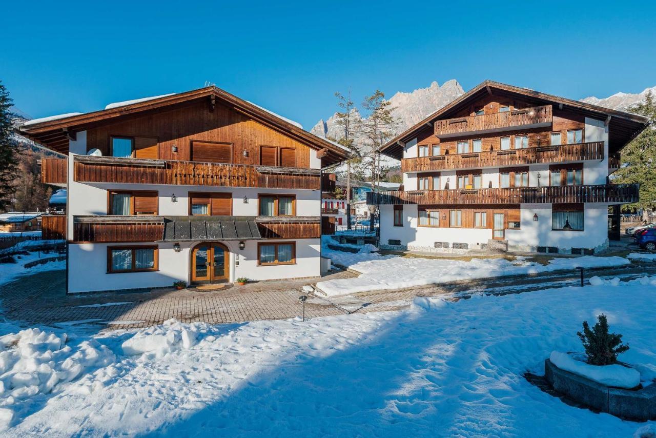 Hotel Capannina Cortina d'Ampezzo Buitenkant foto